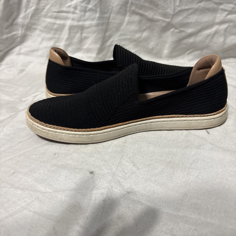 UGG Solid Black Fabric W/ Leather Trim Slip On Casual Shoes US Size 7.5 Women - Picture 7 of 10